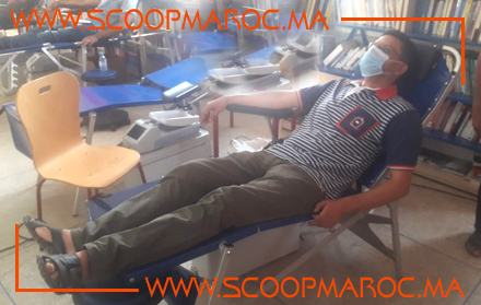 عبد الرزاق ناجح يتقدم للتبرع بالدم في جماعة بني خلوك في دلالة رمزية ساهمت في استقطاب أزيد من 300 متبرع