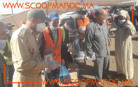 الجمعية الخيرية الإسلامية بامزورة تقود حملة لتوزيع الكمامات تخللها وصلات تحسيسية بالسوق المحلي