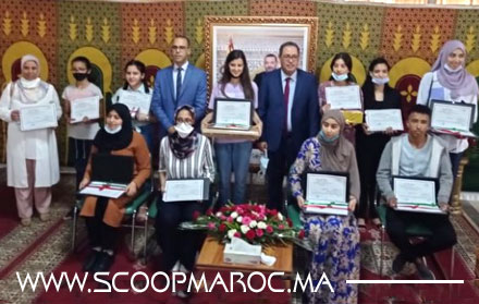 عامل إقليم سطات يترأس حفل تتويج التلامذة المتفوقين بسطات