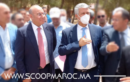 الوزير الصديقي مرفوقا بالبرلماني غياث ينعشان المعهد التقني الشاوية واد النعناع بإقليم سطات