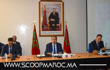 عامل إقليم سطات يترأس اجتماعا موسعا لدراسة مختلف التدابير الاستباقية للحد من آثار الفيضانات